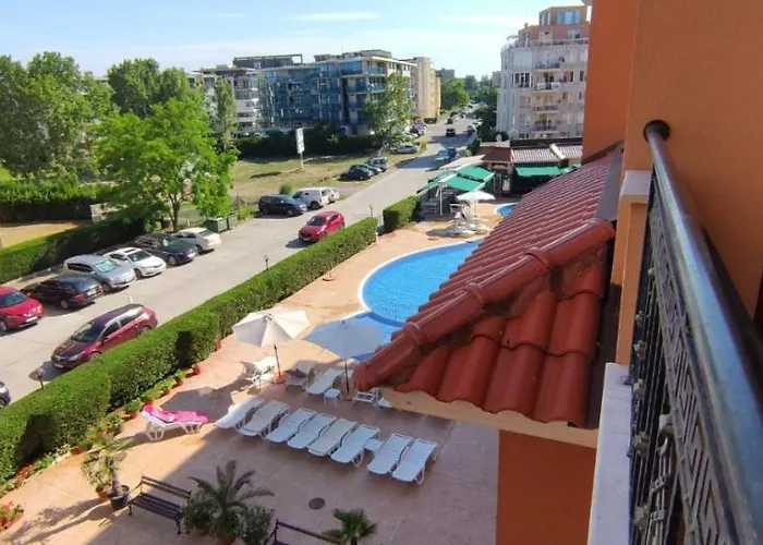 Апартамент Holidays Kassandra Sunny *